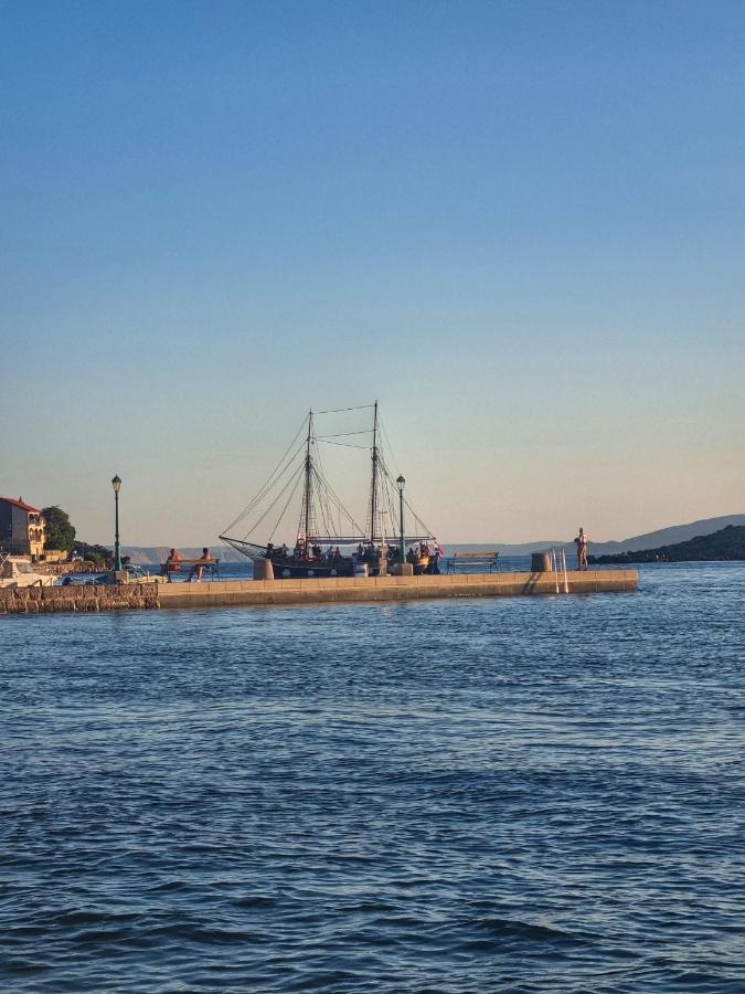 Lukica Apartamento Sveti Juraj Exterior foto