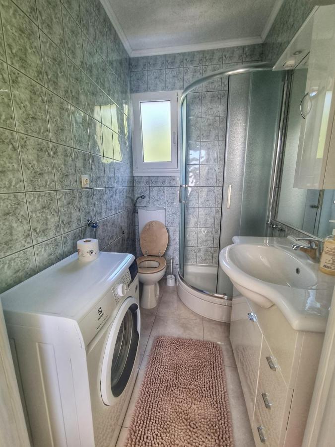 Lukica Apartamento Sveti Juraj Exterior foto